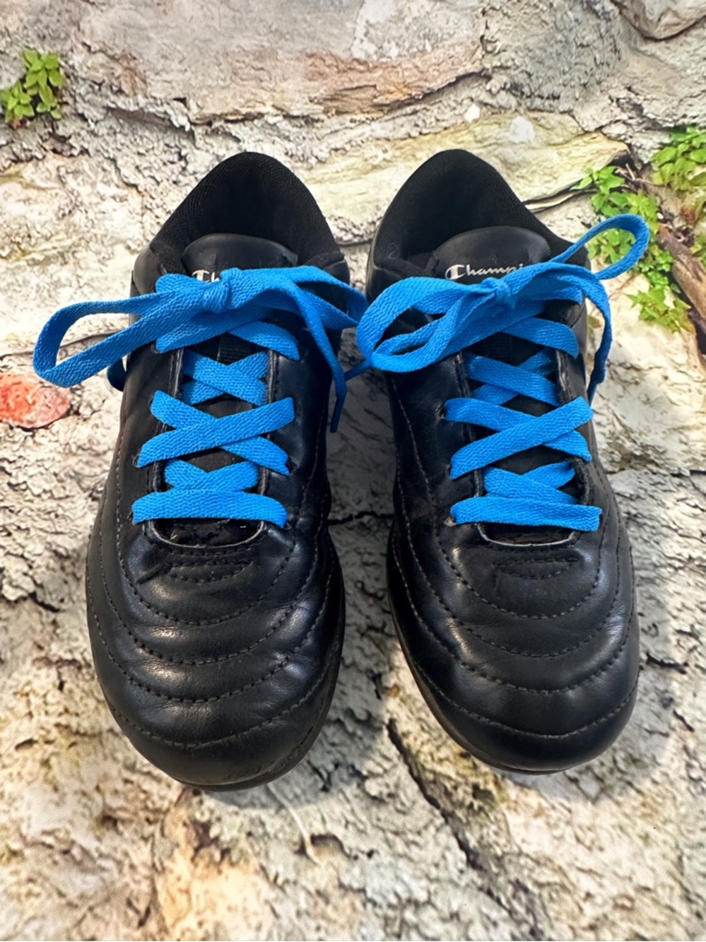 Girls, soccer shoes, same shoe size 4  blue shoelaces same shoe